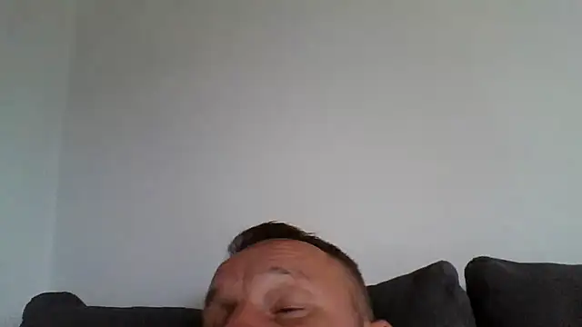 Snapshot of Tommyzzzzzz chatting on June 2026 09:21:02 AM Tommyzzzzzz online show from June 2026 09:21:02 AM