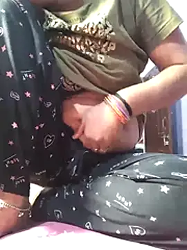 Snapshot of Priyajii-11 chatting on February 2026 05:23:01 AM Priyajii-11 online show from February 2026 05:23:01 AM