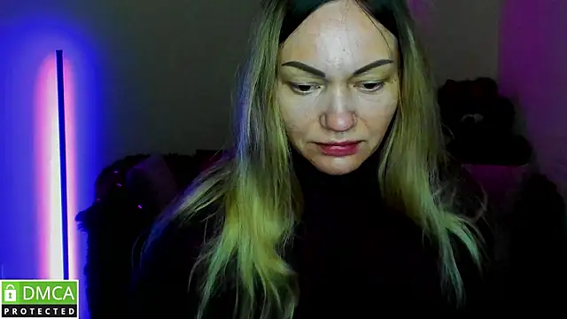 Snapshot of BlondMikey22 chatting on March 2026 06:19:02 AM BlondMikey22 online show from March 2026 06:19:02 AM