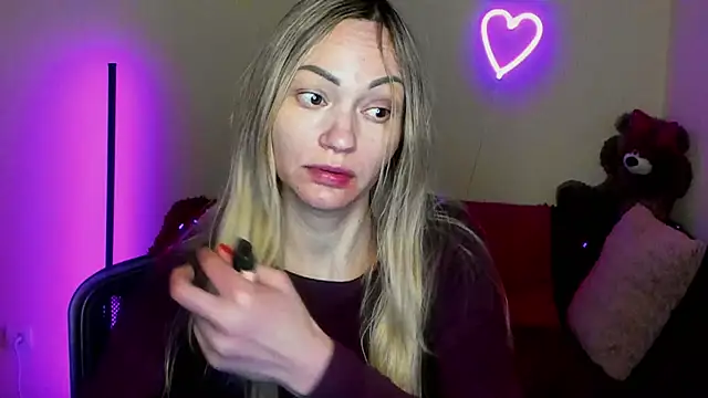 BlondMikey22 online show from April 2026 05:21:01 PM