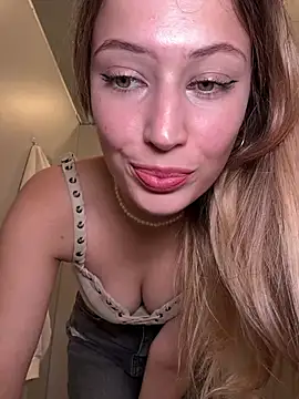 blonde exe online show from July 2026 03:40:02 PM