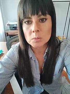 Lyonette reading1 online show from February 2026 02:06:01 PM