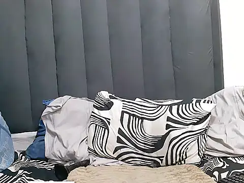 Snapshot of Ladyxx21 chatting on February 2026 10:41:01 AM Ladyxx21 online show from February 2026 10:41:01 AM