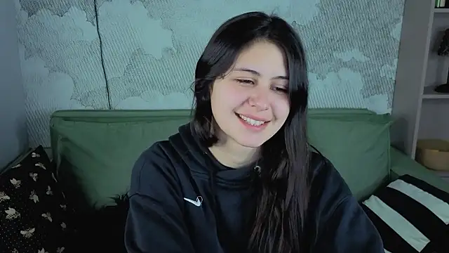 Snapshot of Maeren chatting on March 2026 02:23:02 PM Maeren online show from March 2026 02:23:02 PM