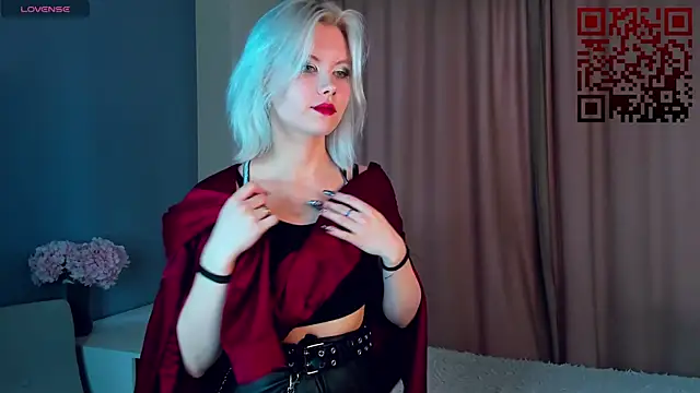 GoldenLenarz online show from April 2026 11:10:02 AM