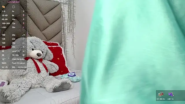 Snapshot of yaazhinii chatting on February 2026 11:42:02 AM yaazhinii online show from February 2026 11:42:02 AM