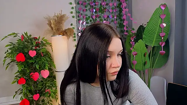 Snapshot of RoxannRunk chatting on February 2026 06:10:02 AM RoxannRunk online show from February 2026 06:10:02 AM