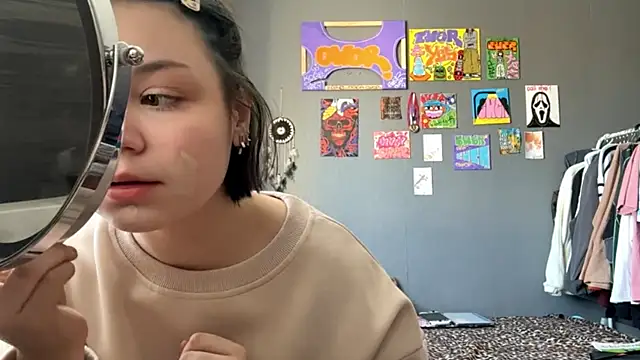 AngelLune online show from March 2026 11:18:01 AM