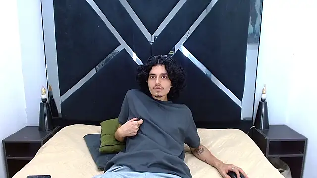 Snapshot of SamiSaturno chatting on March 2026 07:31:01 PM SamiSaturno online show from March 2026 07:31:01 PM