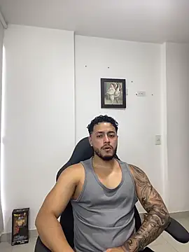 MattiaDupont online show from May 2026 10:39:02 PM