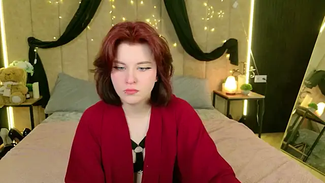Snapshot of Milana_Bold chatting on May 2026 09:11:02 PM Milana Bold online show from May 2026 09:11:02 PM