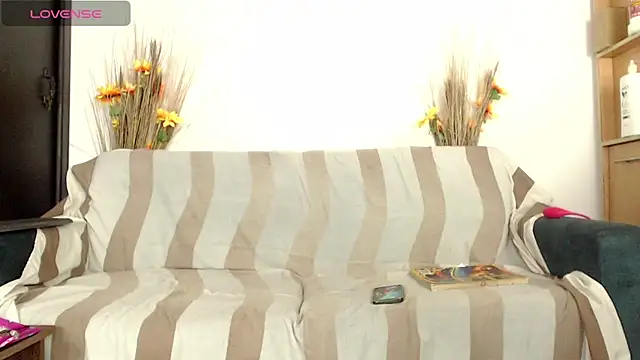 Snapshot of DalilaQueen_blowjob1 chatting on February 2026 09:49:02 PM DalilaQueen blowjob1 online show from February 2026 09:49:02 PM