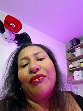 Snapshot of Nyomi_browm chatting on February 2026 04:42:02 AM Nyomi browm online show from February 2026 04:42:02 AM