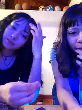 Snapshot of Liliith7 chatting on April 2026 07:13:01 AM Liliith7 online show from April 2026 07:13:01 AM