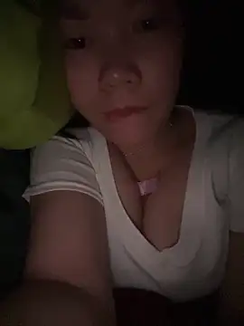 DoliceGirl2k online show from February 2026 03:27:01 PM