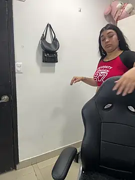 big booty girl online show from March 2026 12:01:01 AM