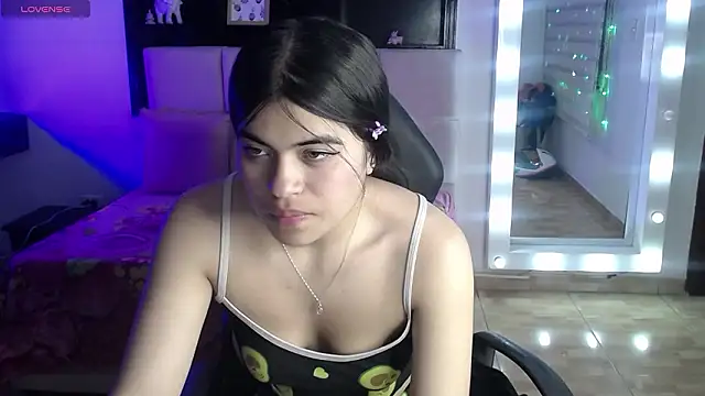 Snapshot of Katia_pretty_x chatting on February 2026 04:39:02 AM Katia pretty x online show from February 2026 04:39:02 AM