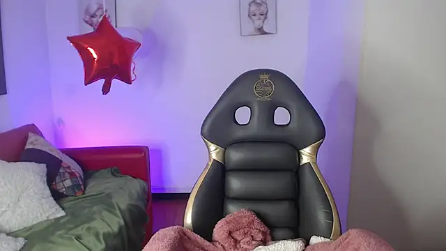 Snapshot of Katia_pretty_x chatting on February 2026 08:40:02 PM Katia pretty x online show from February 2026 08:40:02 PM