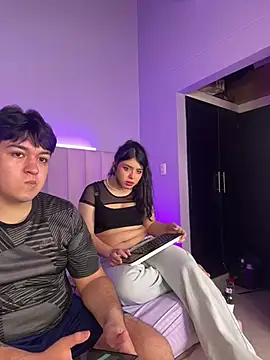 EmilyAndAndrew online show from April 2026 04:30:01 AM