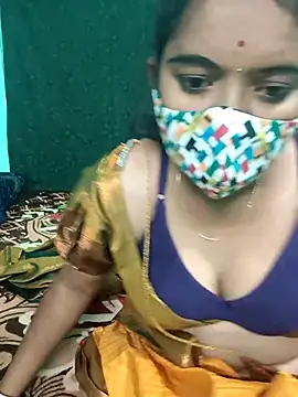 Snapshot of Tamilkannadacouple chatting on February 2026 05:11:01 PM Tamilkannadacouple online show from February 2026 05:11:01 PM