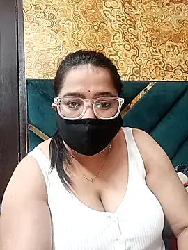 Snapshot of GangbangCouple chatting on March 2026 09:26:02 AM GangbangCouple online show from March 2026 09:26:02 AM