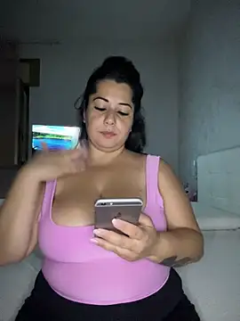 Snapshot of Michelavip chatting on June 2026 08:25:02 PM Michelavip online show from June 2026 08:25:02 PM