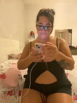 Snapshot of Michelavip chatting on July 2026 08:33:01 PM Michelavip online show from July 2026 08:33:01 PM