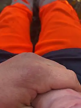 Snapshot of enormebitedu31 chatting on March 2026 12:01:02 PM enormebitedu31 online show from March 2026 12:01:02 PM