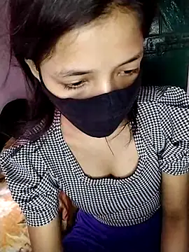 Naina-hott online show from April 2026 03:31:02 AM