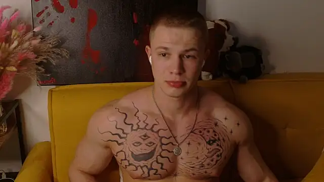 SterlingNoir online show from April 2026 08:39:01 PM