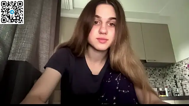 Snapshot of LovelySilk_63 chatting on June 2026 08:29:01 AM LovelySilk 63 online show from June 2026 08:29:01 AM