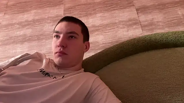 Snapshot of MoonlightVera chatting on February 2026 10:05:02 AM MoonlightVera online show from February 2026 10:05:02 AM