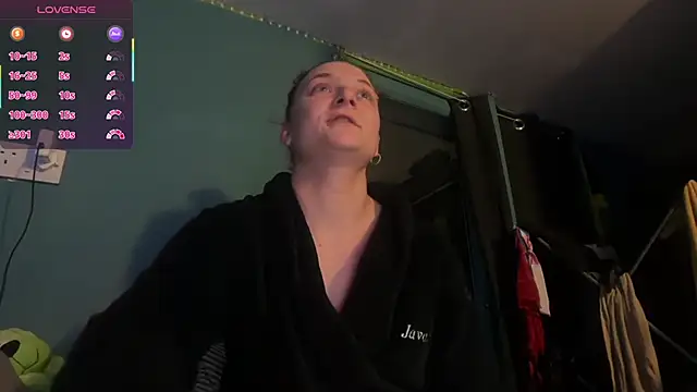 Snapshot of JadeAlexis403 chatting on February 2026 09:29:01 PM JadeAlexis403 online show from February 2026 09:29:01 PM