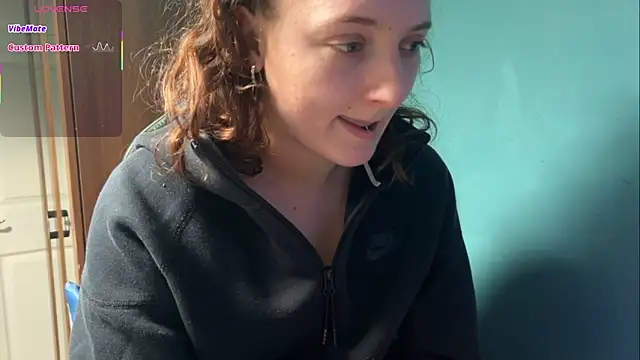 Snapshot of JadeAlexis403 chatting on February 2026 11:28:02 AM JadeAlexis403 online show from February 2026 11:28:02 AM