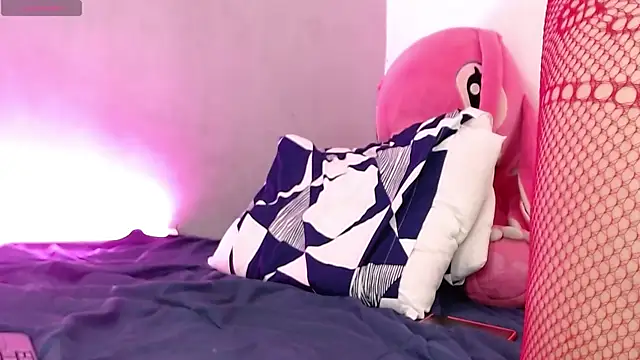 sweet angel med online show from February 2026 04:53:01 AM