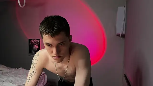 cronck52 online show from April 2026 07:38:02 PM