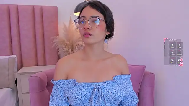 im lily  online show from April 2026 12:53:02 PM