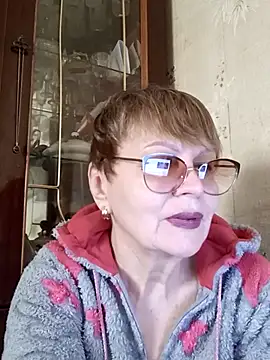 Snapshot of SophieBurns chatting on April 2026 08:45:01 AM SophieBurns online show from April 2026 08:45:01 AM