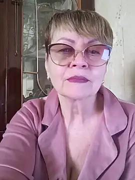 Snapshot of SophieBurns chatting on May 2026 08:55:01 AM SophieBurns online show from May 2026 08:55:01 AM