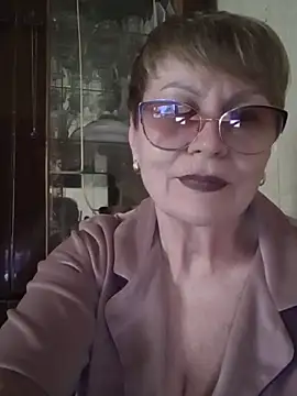 Snapshot of SophieBurns chatting on June 2026 02:08:02 PM SophieBurns online show from June 2026 02:08:02 PM