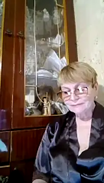 Snapshot of SophieBurns chatting on June 2026 05:15:02 PM SophieBurns online show from June 2026 05:15:02 PM