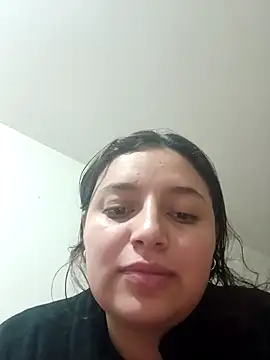 Snapshot of MajoArias chatting on February 2026 12:29:01 AM MajoArias online show from February 2026 12:29:01 AM