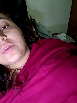 Snapshot of MajoArias chatting on February 2026 02:44:01 AM MajoArias online show from February 2026 02:44:01 AM