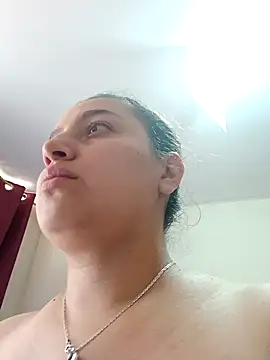 MajoArias online show from March 2026 04:33:02 PM