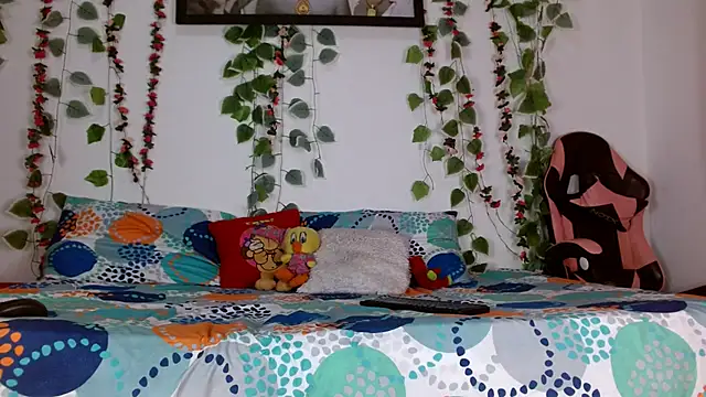 karolsweetvagi online show from July 2026 05:48:02 PM