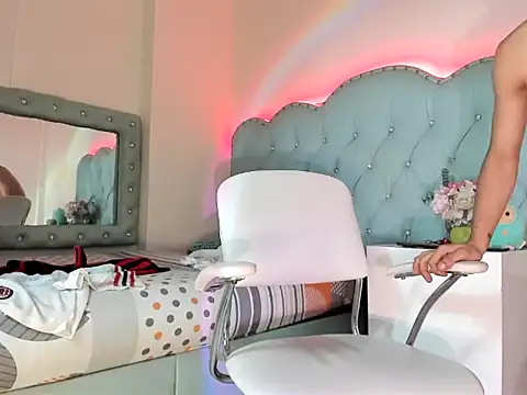 Snapshot of Apolo_Richards chatting on February 2026 07:43:01 PM Apolo Richards online show from February 2026 07:43:01 PM