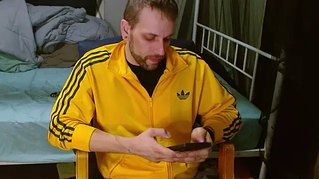 cguffey2284 online show from February 2026 12:28:02 AM