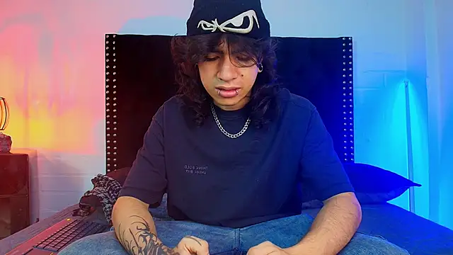 Axell Kussh online show from February 2026 12:39:02 PM