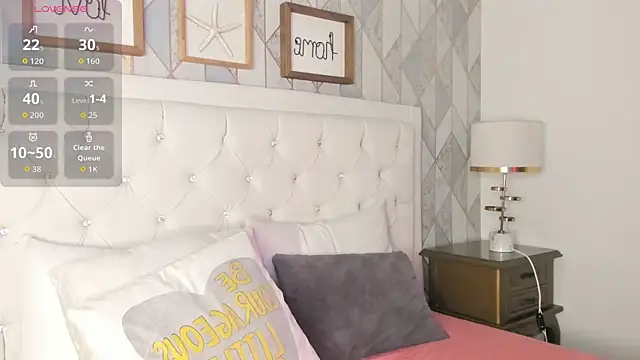 luna forever7 online show from March 2026 07:35:01 PM