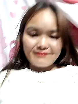 Snapshot of Luminana chatting on March 2026 03:41:02 AM Luminana online show from March 2026 03:41:02 AM